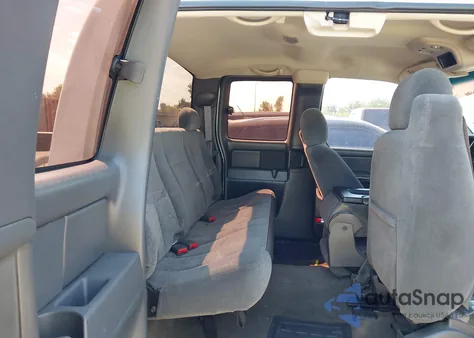 2005 Chevrolet Silverado 2500Hd Ls z USA, uszkodzony, nr VIN 1GCHK292X5E331322